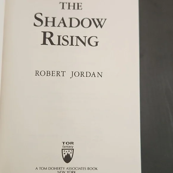 The Shadow Rising by Robert Jordan - Picture 1 of 11